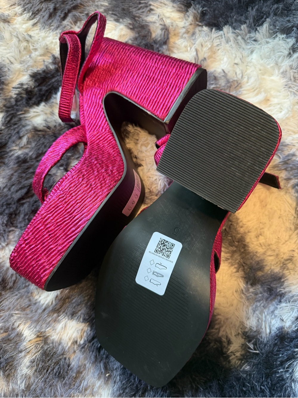 Women's Fuchsia Velvet Platform Sandals